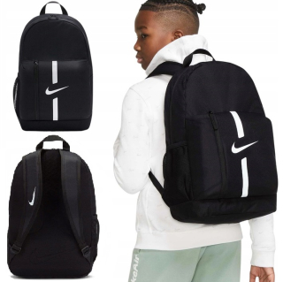 Viackomorový školský batoh Nike, čierny, 22 rokov